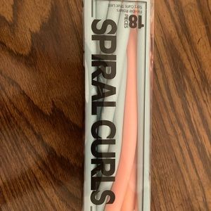 Spiral curls flexible rollers